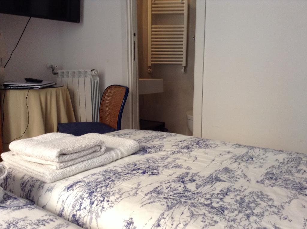 2 Be Home Colosseo Rome Room photo