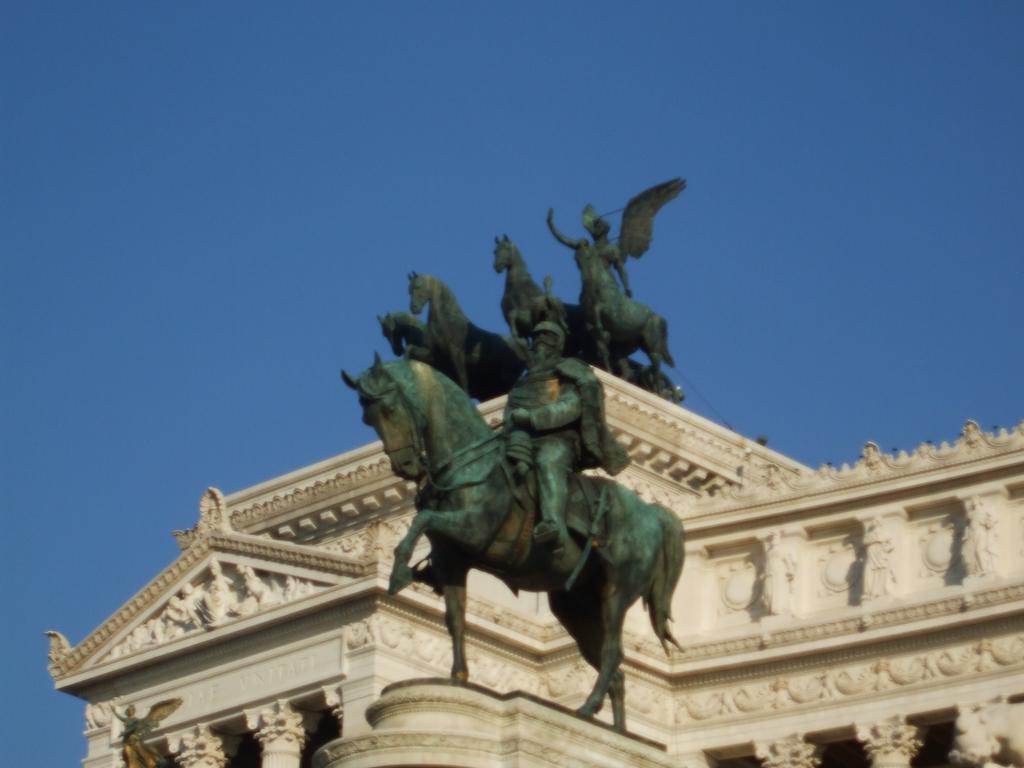 2 Be Home Colosseo Rome Exterior photo